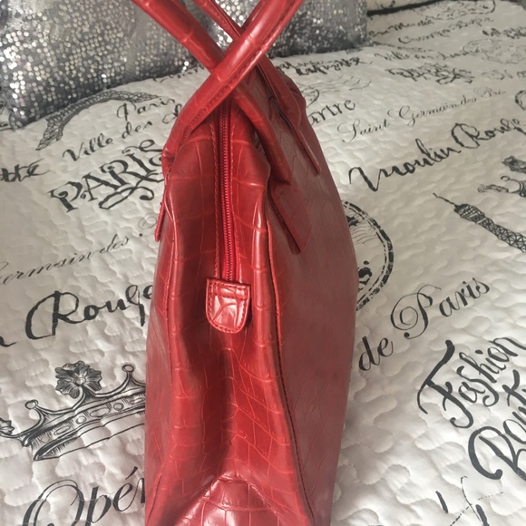 Red Purse - Picture 6 of 8